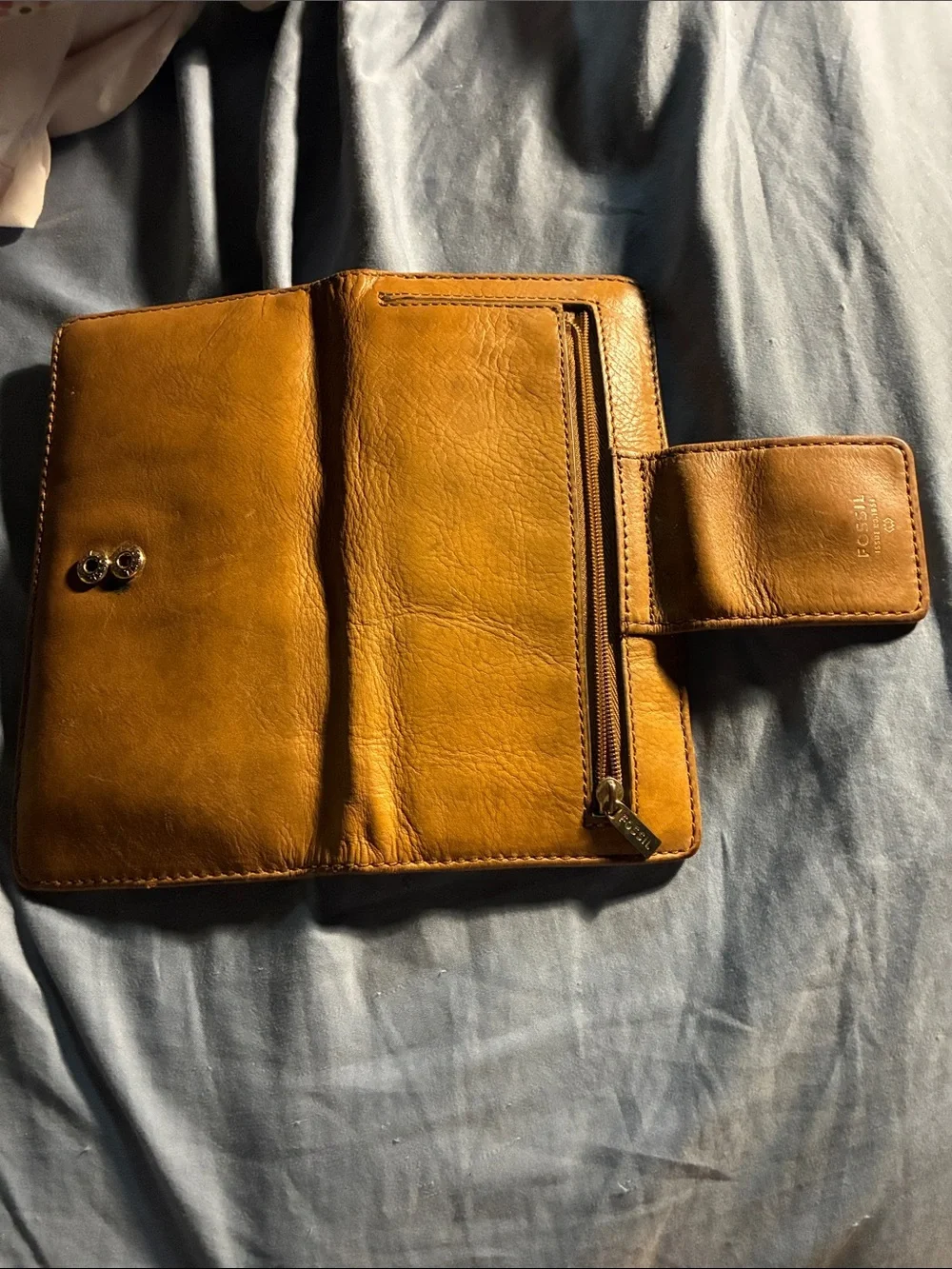 Fossil Leather Snap Continental Wallet in Cognac Brown